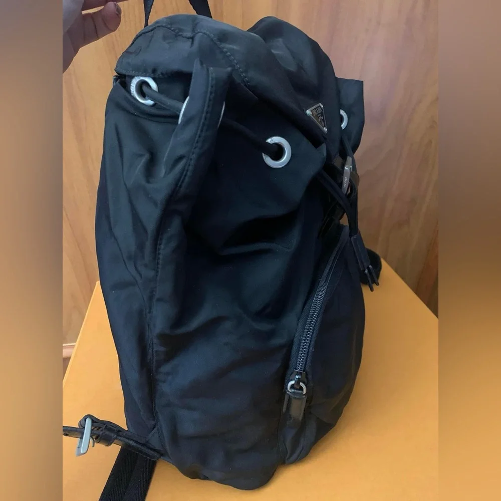 SOLD ❌❌❌❗️🖤🖤🖤PRADA Blk Nylon Classic 
Medium Backpack🖤🖤🖤 - Picture 5 of 16